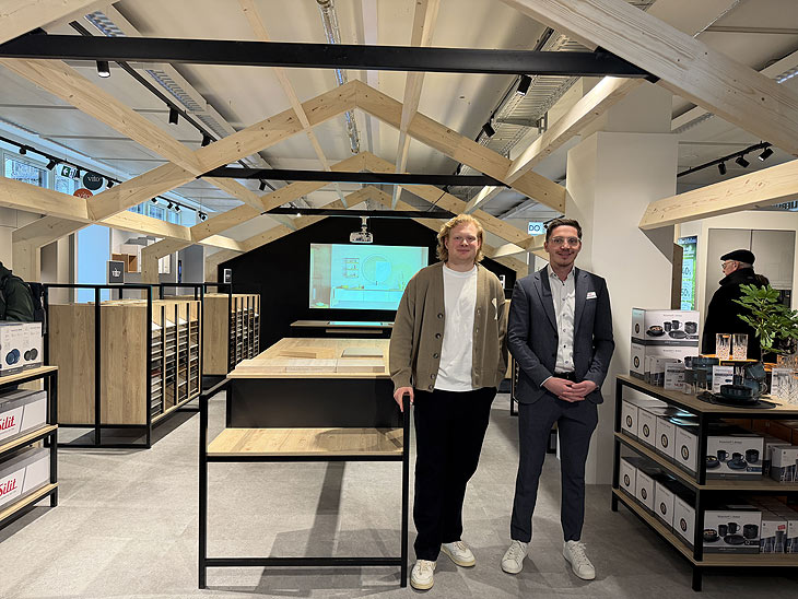 GF Michael Biller und Gesamtverkaufsleiter Niclas Geltinger (&copy;Foto:Martin Schmitz) 